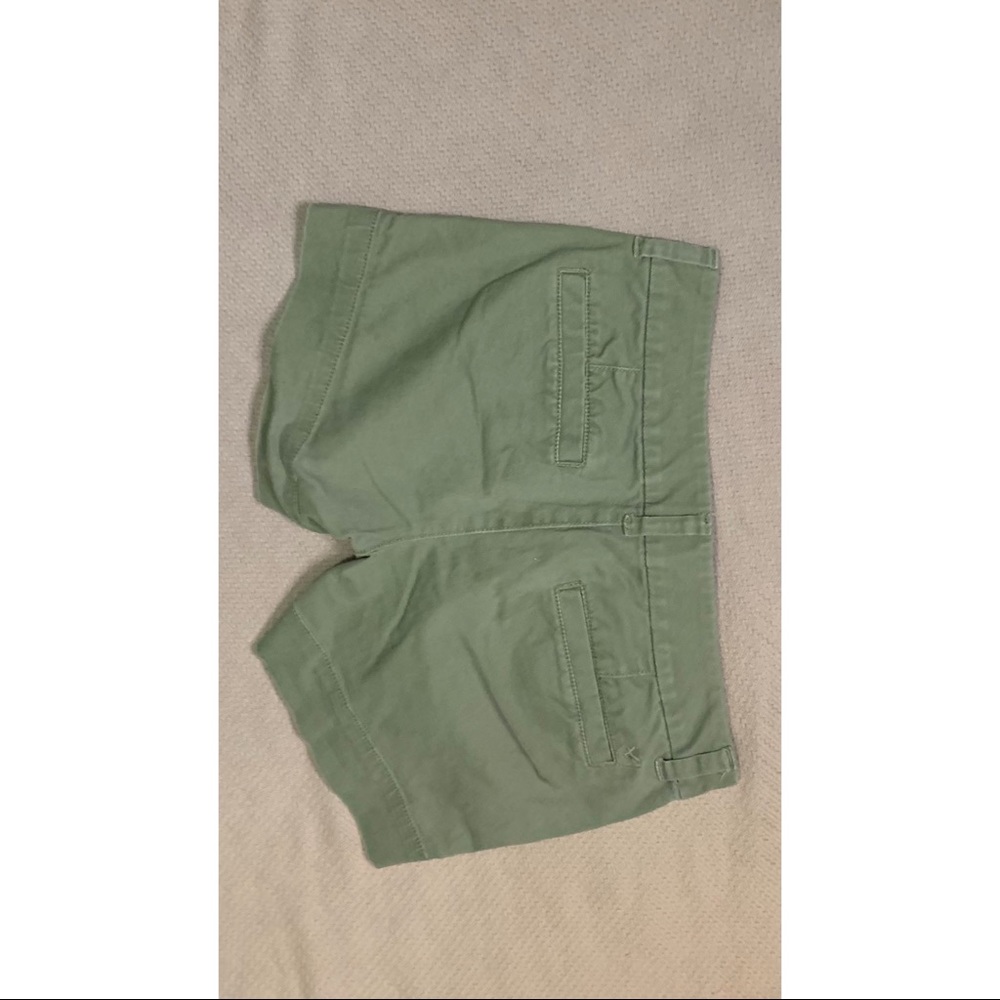 American Eagle army green shorts size 00